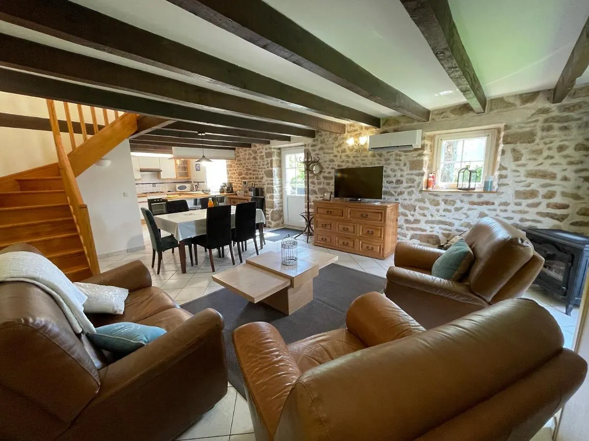 Casa de Férias Domaine Des Trois Rivieres Vila Merlevenez